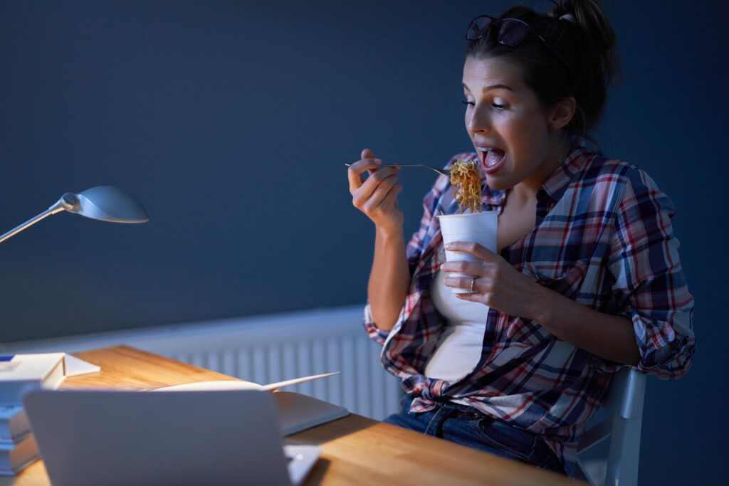 Eating After 8 PM Causes Weight Gain